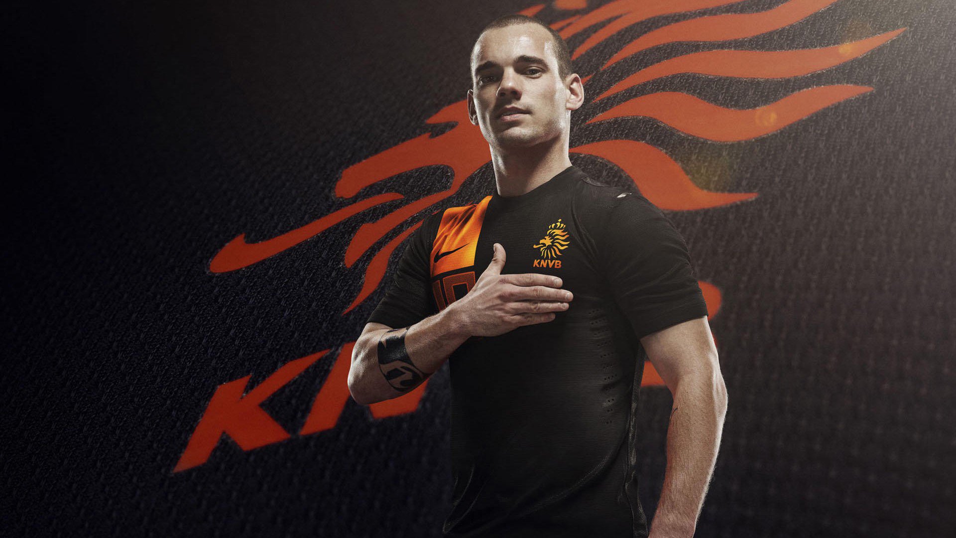 MILAN SPORTS-利物浦终结连败！范戴克怒批外界批评：简直荒谬，利物浦中后卫范迪克